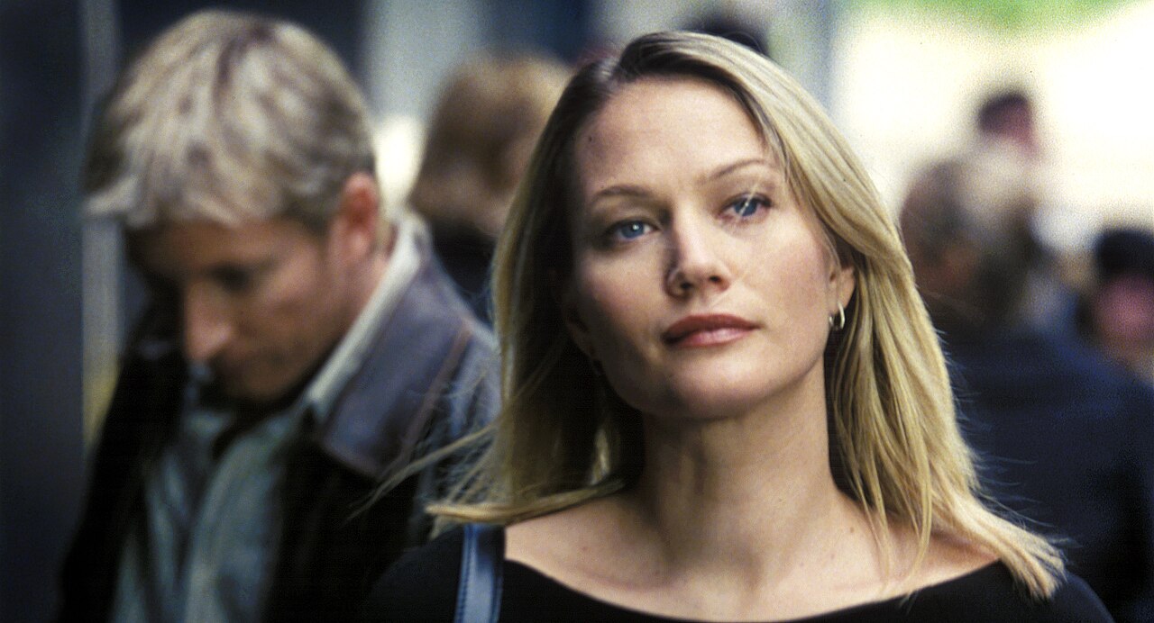 David Wenham as Eddie and Sarah Wynter as Amanda in Three Dollars. (2004)