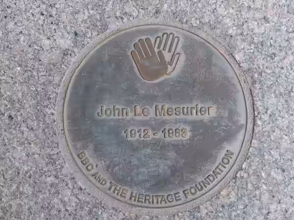 John Le Mesurier plaque (2020)