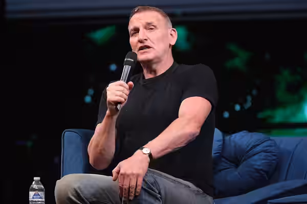 Christopher Eccleston speaking with attendees at the 2023 Phoenix Fan Fusion at the Phoenix Convention Center in Phoenix, Arizona. Please attribute to Gage Skid