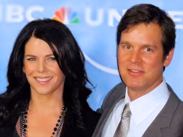 Lauren Graham and Peter Krause on February 5, 2008