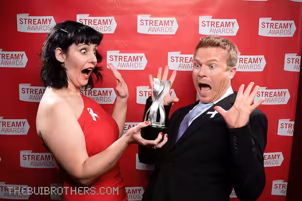 Thanks for viewing the official Streamy Awards photos! The exclusive photos of the winners and presenters are here. You don't want to miss those! We could not h (2010)