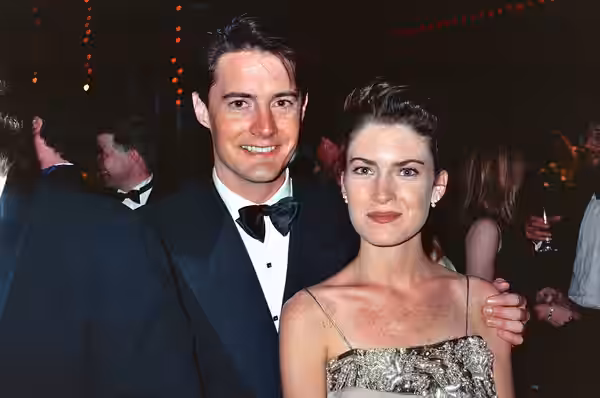 1990 Emmy Awards NOTE: Permission granted to copy, publish, broadcast or post any of my photos, but please credit "photo by Alan Light" if you can. Thanks. Scan