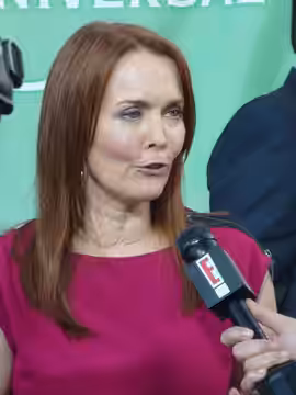 Laura Innes