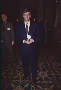 Photos by Patrick McMullan Aaron Sorkin, The 59th Annual Peabody Awards The 59th Annual Peabody Awards The Waldorf=Astoria May 22, 2000 (2015)