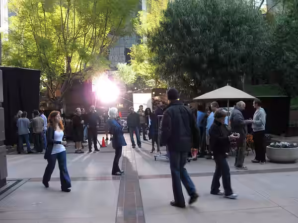 Hollywood Time: "Curb Your Enthusiasm" films at my office building (2009)