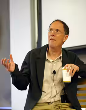 Cropped version of Image:Gibson_expounds, with some fuzz removed from the left-hand side. The subject is William Gibson. (2007)