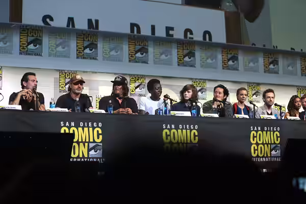 Jeffrey Dean Morgan, Andrew Lincoln, Norman Reedus, Danai Gurira, Chandler Riggs, Steven Yeun, Lauren Cohan, Ross Marquand and Sonequa Martin-Green speaking at  (2016)