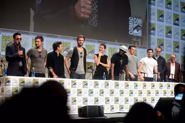 Robert Downey, Jr., Jeremy Renner, Mark Ruffalo, Chris Hemsworth, Cobie Smulders, Samuel L. Jackson, Chris Evans, Aaron Taylor-Johnson, Paul Bettany and James S (2014)