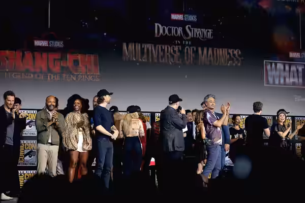 Benedict Cumberbatch, Destin Daniel Cretton, Jeffrey Wright, Teyonah Parris, David Harbour, Tom Hiddleston, O. T. Fagbenle, Florence Pugh, Cate Shortland, Tessa (2019)