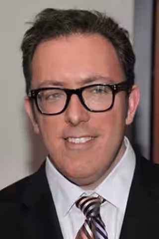 Aaron Lee