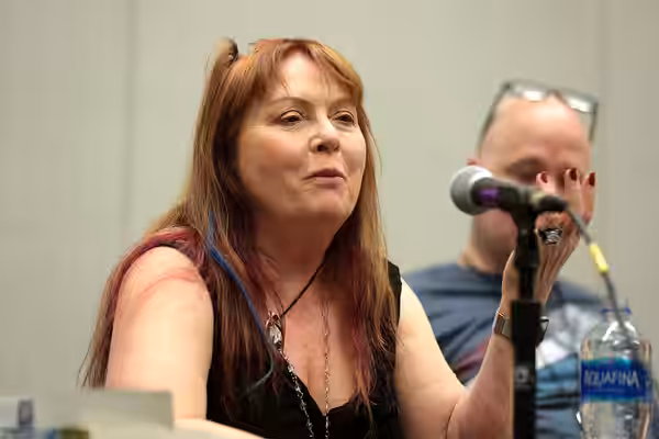 Melinda Snodgrass speaking at the 2018 Phoenix Comic Fest at the Phoenix Convention Center in Phoenix, Arizona. Please attribute to Gage Skidmore if used elsewh