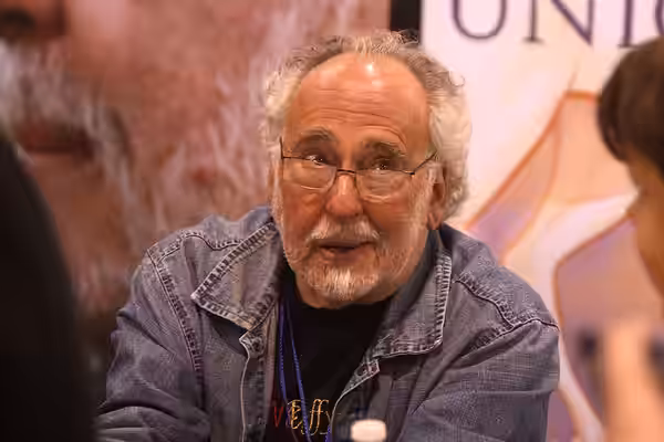 Peter S. Beagle at the 2012 Phoenix Comicon in Phoenix, Arizona. Please attribute to Gage Skidmore if used elsewhere.