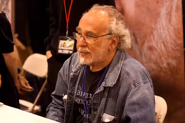 Peter S. Beagle at the 2012 Phoenix Comicon in Phoenix, Arizona. Please attribute to Gage Skidmore if used elsewhere.