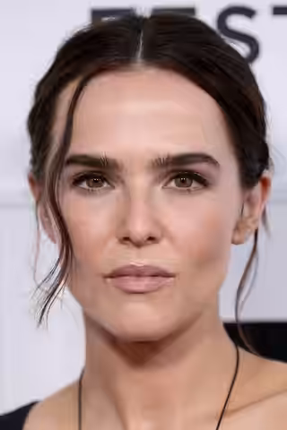 Zoey Deutch