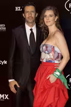 Previo a la entrega de los Premios Fénix 2018, actores, actrices, elencos de las películas y series nominadas, pasaron por la alfombra roja, en la parte exterio