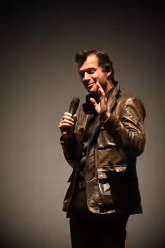 James Purefoy in real life looks a lot different from Kane. (2009)