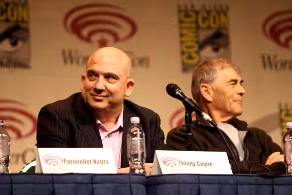 Jonny Coyne and Robert Forster speaking at the 2012 WonderCon in Anaheim, California. Please attribute to Gage Skidmore if used elsewhere.