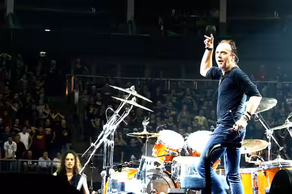 Lars Ulrich playing live with Metallica at London in 2008