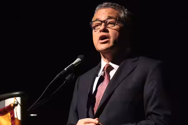 Jeffrey Toobin speaking at the 2017 John J. Rhodes Lecture hosted by Barrett, the Honors College at Arizona State University at the Tempe Center for the Arts in