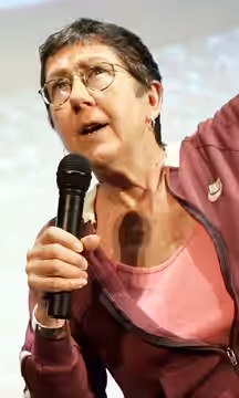 Julia Reichert