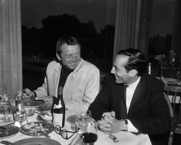 Collectie / Archief : Fotocollectie Anefo Reportage / Serie : [ onbekend ] Beschrijving : Opdracht Parool, Toon Hermans Datum : 16 juli 1965 Persoonsnaam : Herm
