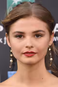 Stefanie Scott