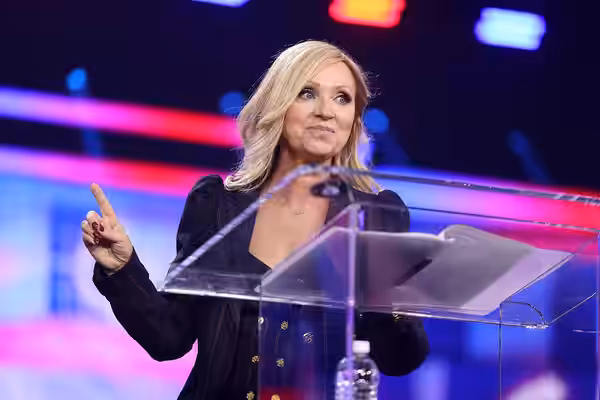 Leigh-Allyn Baker speaking with attendees at the 2024 AmericaFest at the Phoenix Convention Center in Phoenix, Arizona.