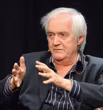 Henning Mankell i ett framträdande under Strindbergsårets sista dag, den 20 januari 2013 i Kulturhuset i Stockholm.