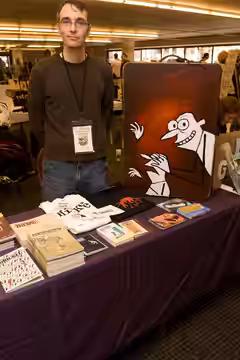 Graham Annable, creator of "Grickle" and " Hickee" comics, at the 2009 Stumptown Comics Festival, in Portland, Oregon.