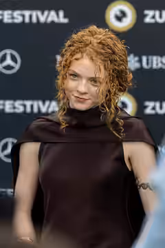 Alexa Goodall on the Green Carpet at the 2025 Zurich Film Festival.