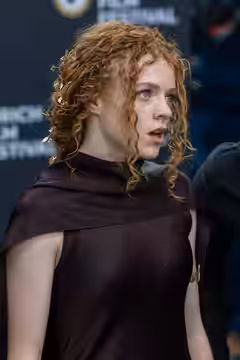 Alexa Goodall on the Green Carpet at the 2025 Zurich Film Festival.