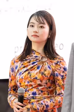 第35回 東京国際映画祭 オープニングイベント レッドカーペット 山田杏奈 (山女) (2022)