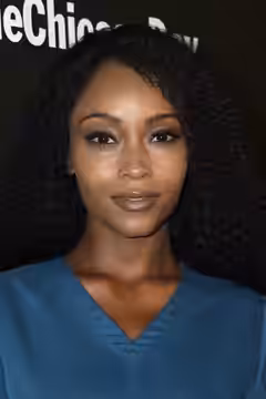 Yaya DaCosta