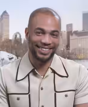 Kendrick Sampson being interviewed about Something From Tiffany's in December 2022