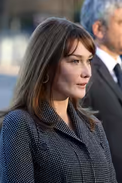 Carla Bruni – Cérémonie du 11 Novembre 2008