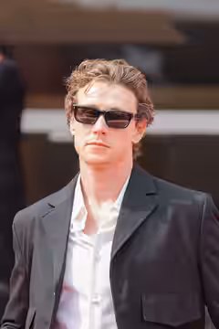 George MacKay, Jane Pollard,, at 82nd Venice International Film Festival in Venice, Italy for the film Broken English. (2025)