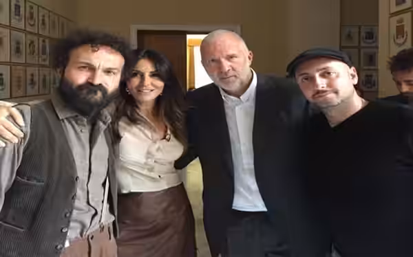 Marcello Macchia, in arte Maccio Capatonda, Sabrina Ferilli, Massimo Picozzi ed Enrico Venti, in arte Ivo Avido, riuniti a Chieti per le riprese del film Omicid (2016)
