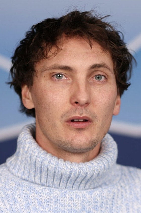 Eamon Farren