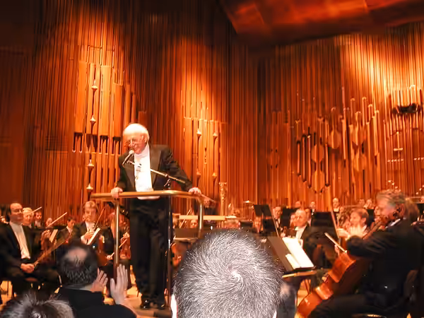 Jerry Goldsmith conducting London Symphony Orchestra (2003)