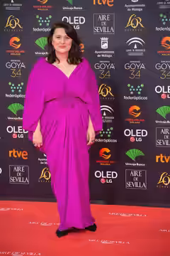 Adelfa Calvo en la alfombra roja de la ceremonia de entrega de los Premios Goya 2020 celebrada en Málaga