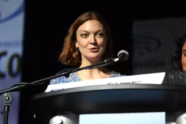 Emily Coutts speaking at the 2018 WonderCon at the Anaheim Convention Center in Anaheim, California. Please attribute to Gage Skidmore if used elsewhere.