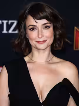 Milana Vayntrub attending the Captain Marvel premiere 2019.