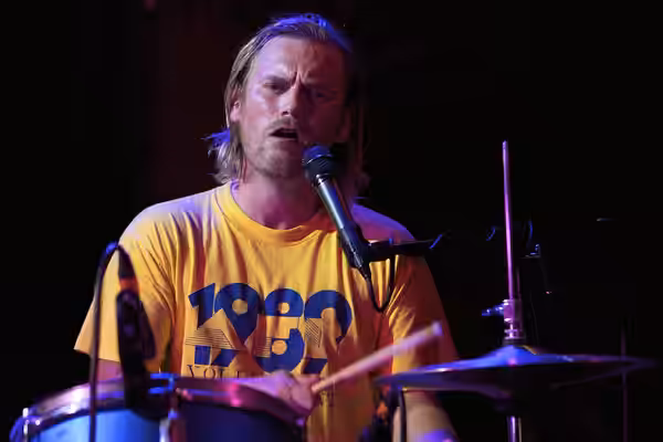 Geoff Barrow, Beak @ The Troubadour playing drums. (2010)