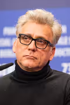 Lior Ashkenazi presenting the movie Golda at the Berlinale 2023