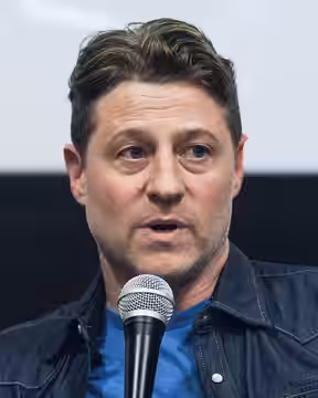 Ben McKenzie