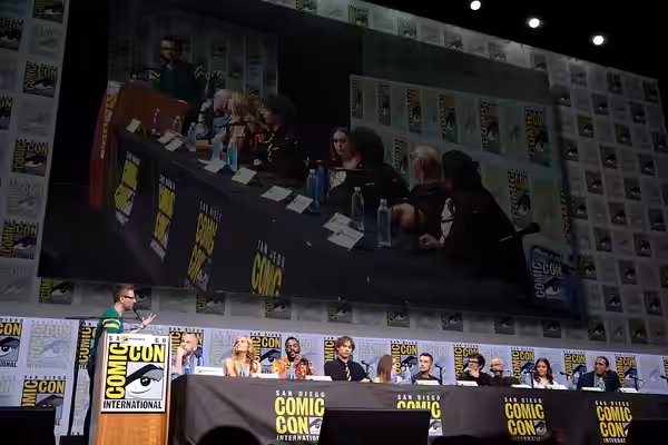 Chris Hardwick, Dave Erickson, Kim Dickens, Colman Domingo, Frank Dillane, Alycia Debnam- Carey, Sam Underwood, Daniel Sharman, Dayton Callie, Mercedes Mason an (2017)
