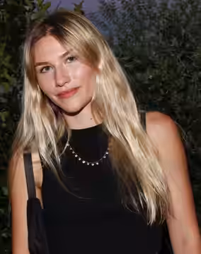 Sofia Hublitz (2023)