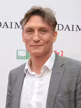 Oliver Masucci