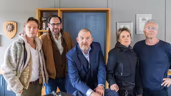 WDR-Dreharbeiten zu Tatort Köln „Colonius“. Presse- und Fototermin im „Polizeipräsidium“ (2024)