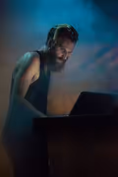 Ben Frost at the Denovali Swingfest, Essen 2014 Essen, 5.10.2014